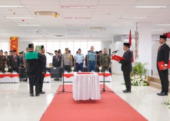 Lantik 2 Pejabat Pimpinan Tinggi Pratama, Togap Harapkan Pelayanan Publik Dapat Berjalan Maksimal