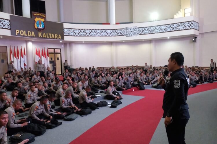 Mengoptimalkan Peran Humas Polri: Kabid Humas dan Team Beri Pembekalan Materi Kehumasan untuk Bintara Remaja Polda Kalimantan Utara Angkatan 51