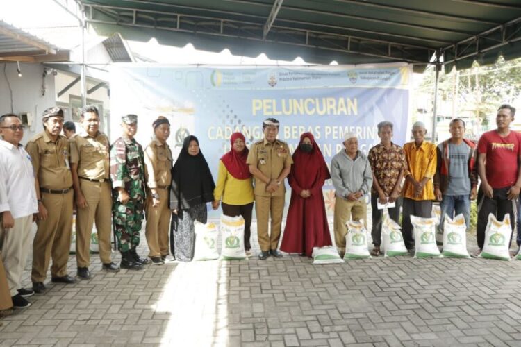 Gubernur Salurkan Bantuan Beras, Penerima Rasakan Dampaknya