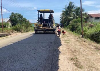 Diusulkan Gubernur ke Pusat, Jalan Desa Wonomulyo menuju Desa Sajau Pura Akhirnya Diaspal