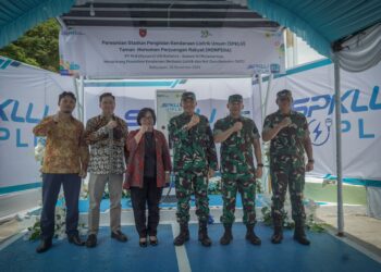 Sinergi Perkuat Ekosistem EV di Daerah Penyangga IKN, PLN dan Kodam VI/Mulawarman Hadirkan SPKLU di Taman Monpera Balikpapan