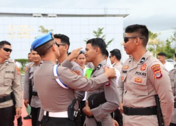 Pengecekan Sikap Tampang dan kelengkapan Data Diri Oleh Perosnil Bidpropam di Polda Kalimantan Utara