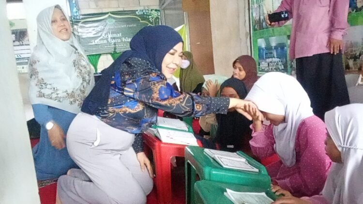 Hj. Rahmawati Apresiasi Keberadaan Yayasan  Assakinah Selumit Pantai