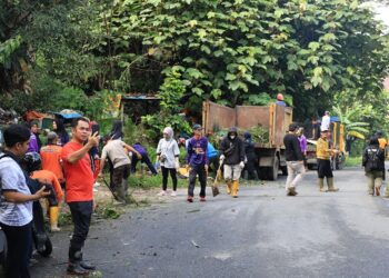 Pj. Wali Kota Tarakan Pimpin Kerja Bakti di Lingkungan di kawasan TPA