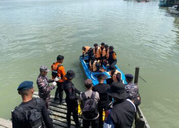 Polda Kaltara Kerahkan Satbrimob dan Ditpolairud untuk Pencarian dan Evakuasi Korban Laka Laut di Perairan Kinabasan
