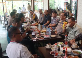 Kapolda Kaltara Gelar “Ngopi Bareng” Bersama Tokoh Masyarakat di Tarakan,Bahas Keamanan dan Aspirasi Masyarakat