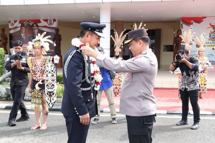 Kunjungan Hormat Delegasi Ibu Pejabat Polis Kontijen Sabah Polis Diraja Malaysia di Polda Kalimantan Utara