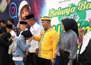 Wali Kota Tarakan Berbagi dalam Kegiatan Belanja Bareng Anak Yatim dan Dhuafa