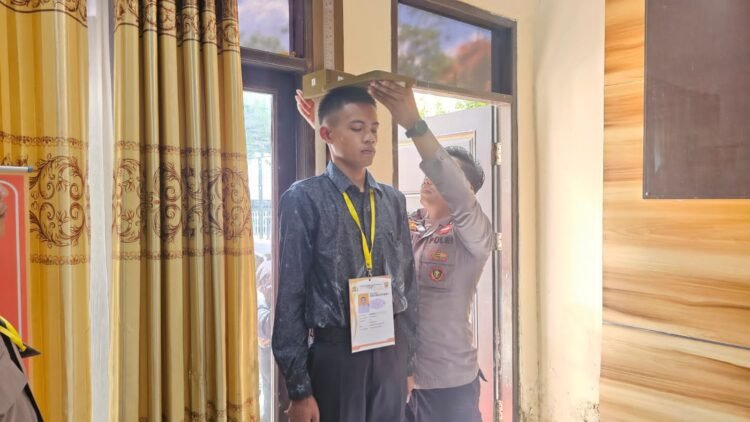 Pemeriksaan Administrasi Awal Calon Taruna/I Akpol, Bintara dan Tamtama Polri TA. 2025 di Polresta Bulungan