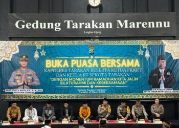 Kapolres Tarakan dan Ketua RT Se-Kota Tarakan Jalin Kebersamaan dalam Jumat Curhat dan Buka Puasa Bersama