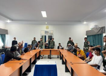 Upaya Penyelundupan 16 CPMI Ilegal ke Malaysia Berhasil Digagalkan Satgas Gabungan TNI di Perbatasan Sebatik