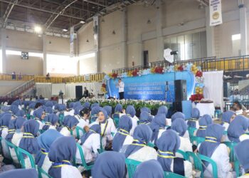 Faisal Tekankan Etika dan Beri Semangat untuk Melanjutkan Studi bagi Alumni Tenaga Kesehatan