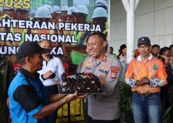 Kapolres Nunukan Hadiri Peringatan May Day di Pelabuhan Tunon Taka, Jalin Kemitraan dengan Buruh