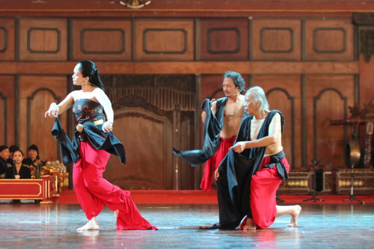 Ahmad Mahendra: Tari Bukan Sekadar Praktik Seremonial