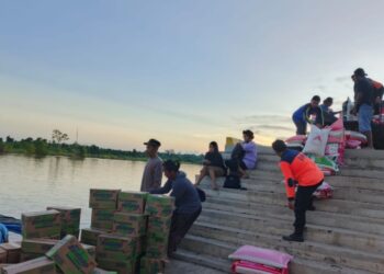 Bantuan Tahap Pertama untuk Warga Terdampak Banjir di Sembakung  Disalurkan