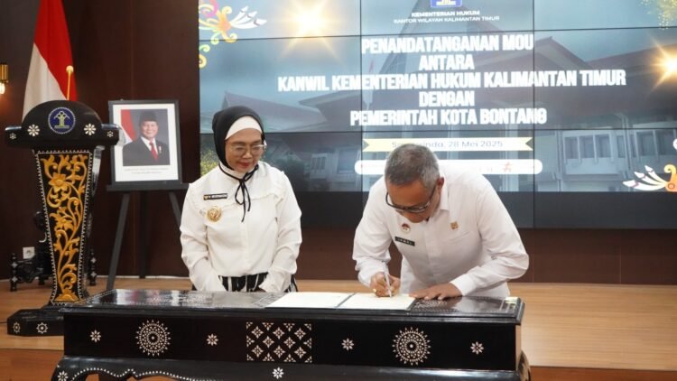 Penandatanganan MoU Kanwil Kemenkum Kaltim dan Pemkot Bontang, Perkuat Sinergi untuk Regulasi Daerah yang Berkualitas