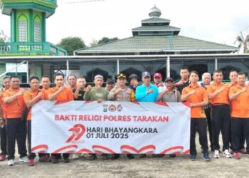 Polsek Tarakan Barat Gelar Bhakti Religi di Masjid At-Taqwa, Peringati Hari Bhayangkara ke-79 Tahun 2025