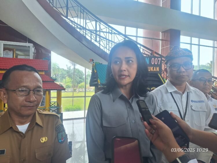Wamen Christina Aryani Dorong Edukasi Keuangan dan Migrasi Aman bagi PMI di Nunukan