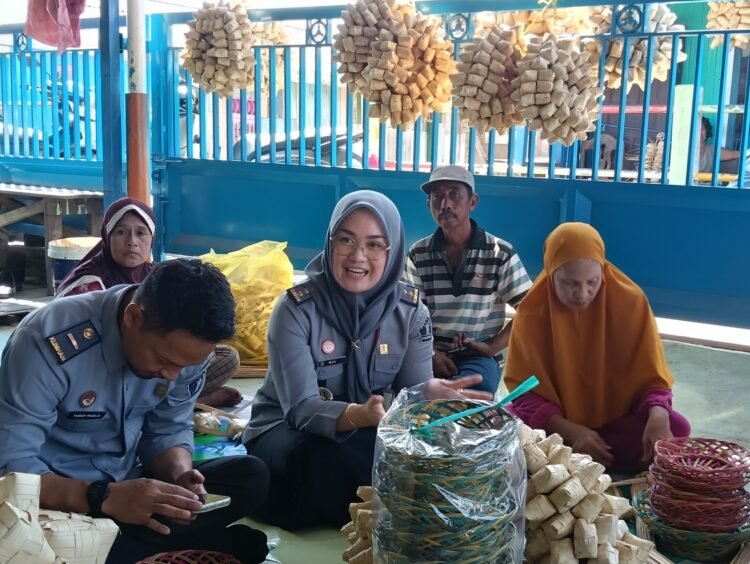 Dorong Peningkatan Nilai Ekonomi Karya Tradisional, Kanwil Kemenkum Kaltim Siapkan Kampung Ketupat sebagai Kawasan Karya Cipta (KKC)