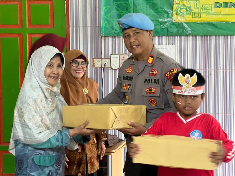 Bidpropam Polda Kaltara Bersama TNI dan Polres Nunukan Salurkan Bantuan Sosial ke Panti Asuhan Ruhama Aisyiyah