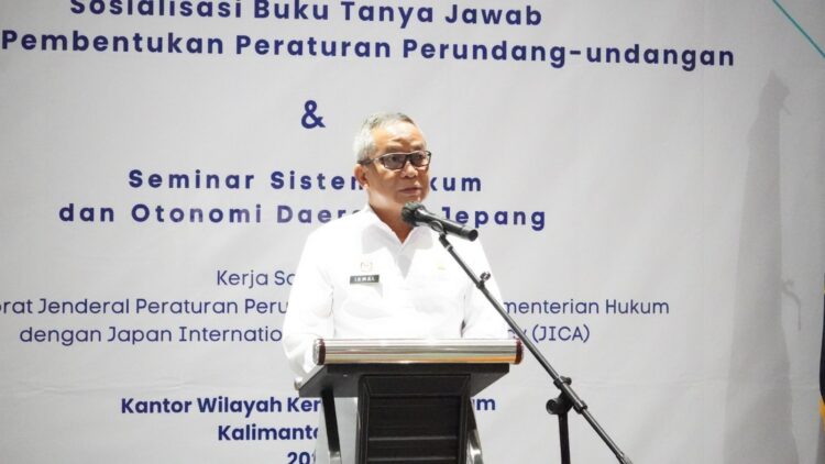 Ditjen PP dan Kanwil Kemenkum Kaltim Selenggarakan Seminar Sistem Hukum Jepang dan Sosialisasi Buku Tanya Jawab Pembentukan Peraturan Perundang-undangan