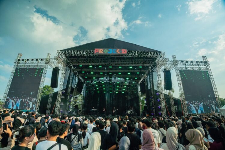 PROJEK-D Vol. 4 Berakhir Meriah, Gaet Ribuan Penonton Rayakan ‘Sehidup Separty’ di De Tjolomadoe