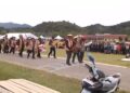 Bupati Nunukan Melepas Pawai Budaya di Krayan