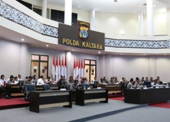 Polda Kaltara Mengikuti Sosialisasi Implementasi KUHP Baru Secara Virtual oleh Divkum Polri