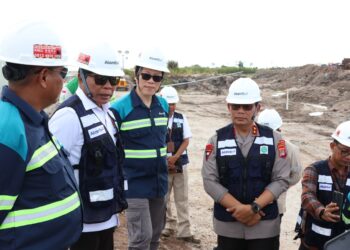Kapolda Kaltara Dampingi Gubernur Tinjau Kawasan Industri Strategis PT. KIPI dan PT. KAI