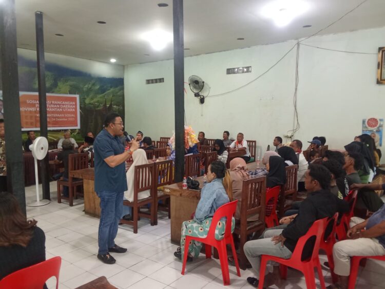 Wakil Ketua Komisi IV DPRD kaltara Sosialisasikan Raperda Tentang Kesejahteraan Sosial