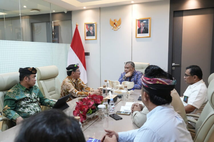 Wagub Audiensi Wamenaker RI Bahas Percepatan Pembangunan BLK di Kaltara