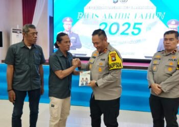 Momen Rilis Akhir Tahun 2025, JMSI Kepri Serahkan Buku ‘Tolak Jadi Korban TPPO’ ke Kapolda Kepri