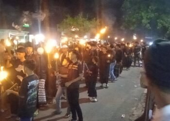 Pawai Obor Sebengkok Teguhkan Kebersamaan Sambut Ramadan 1447 H