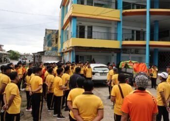 Wujud Kepedulian Lingkungan, Polda Kaltara dan Jajaran Gelar Aksi Bersih-Bersih Serentak di Sejumlah Wilayah