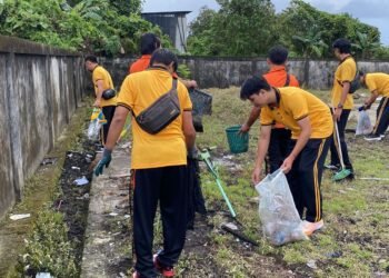 Wujud Kepedulian Lingkungan, Polres Malinau Bersihkan Pasar Induk