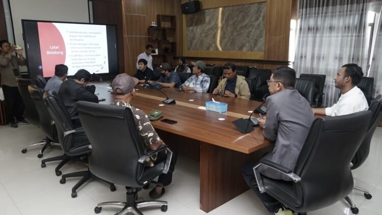 Insan Pers Diskusi KUHP bersama Rektor UBT, Diapresiasi Ketua JMSI Kaltara