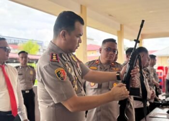 Kapolres Tarakan Pimpin Pemeriksaan Senpi, Tekankan Disiplin Personel