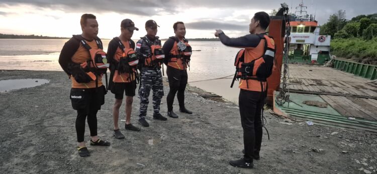Operasi SAR Hari Kedua, Basarnas Sisir Sungai Sesayap Cari ABK Hilang