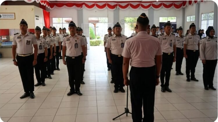Upacara Kenaikan Pangkat di Lapas Nunukan, Kalapas Tekankan Disiplin dan Dedikasi
