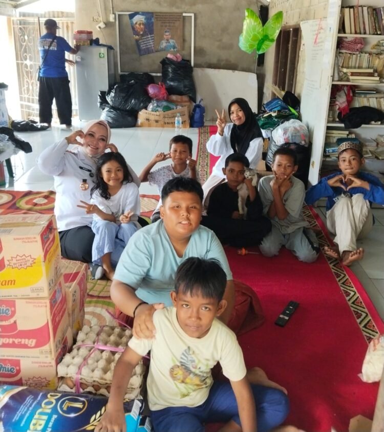 Buka Donasi untuk Santri Ar-Rohimin, Camat Tarakan Utara Sisca Maya Ajak Warga Gotong Royong