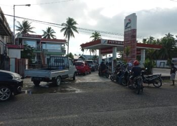 BBM Tiba di Sebatik, Sopir Angkutan dan Roda Dua Dominasi Antrean