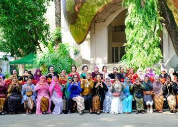 Di Tengah Modernisasi, Kebaya Tetap Lestari di Solo Berkat Peran Komunitas