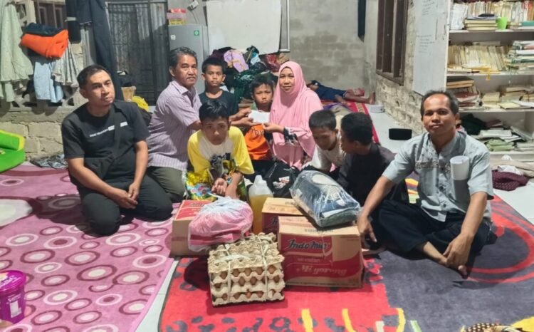 Warga RT 3 Juata Permai Tunjukkan Kepedulian, Bantu Korban Kebakaran Panti Asuhan