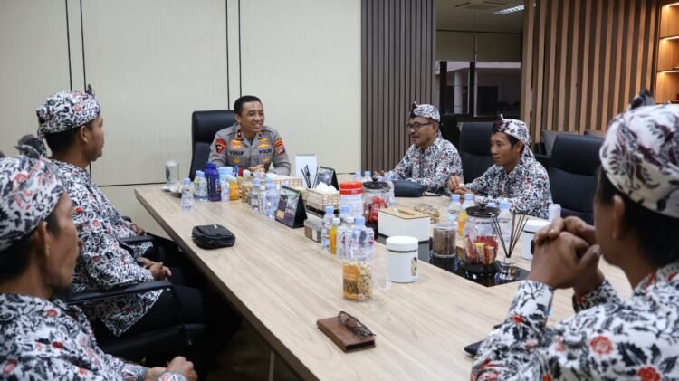 Bangun Komunikasi Harmonis, Wakapolda Kaltara Terima Silaturahmi Paguyuban Lamongan