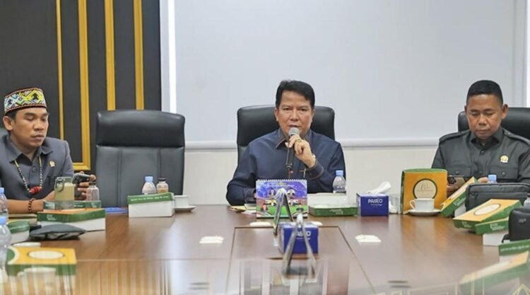 Antrean BBM Jadi Sorotan DPRD Kaltara, Achmad Djufrie: Pengawasan Barcode hingga Pengetap Akan Diperketat