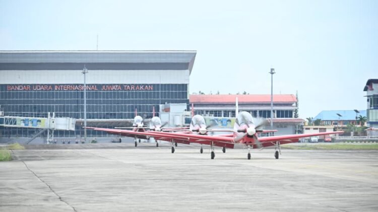 Jupiter Aerobatic Team Transit di Tarakan Sebelum Jalankan Misi Internasional