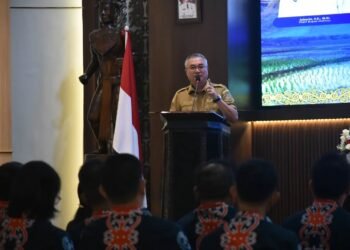 Bupati Wempi Lepas Kontingen Malinau ke PENAS XVII Gorontalo, Dorong Petani Serap Inovasi Nasional