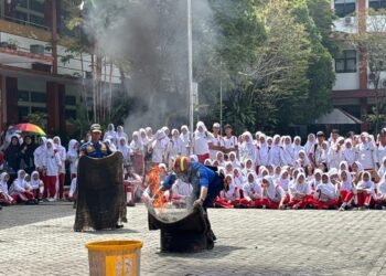 PEP Tarakan Field Tanamkan Budaya Keselamatan Sejak Dini, Ratusan Siswa Ikuti Simulasi Penanggulangan Kebakaran