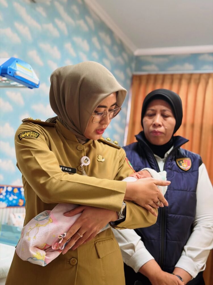 Ditemukan di Toilet KA Sancaka, Bayi Laki-laki Itu Kini Bernama Bayu Nawasena Bhayangkara