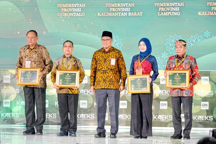 Prestasi Nasional Lagi! Gubernur Bawa Kaltara Raih Dua Penghargaan Anugerah Adinata Syariah 2026